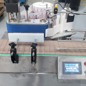 Etiquetadora Lineal Automática para Botellas y Bidones